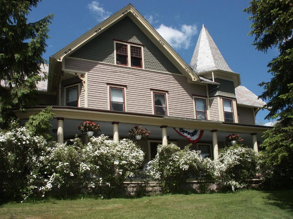 Margaretville Mountain Inn B&B Eksteriør bilde